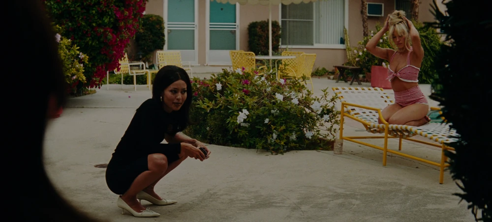 Still frame 59 from Euphoria Season 3 Episode 4
