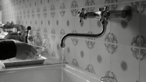 Still frame 4 from Ripley Season 1 Episode 3